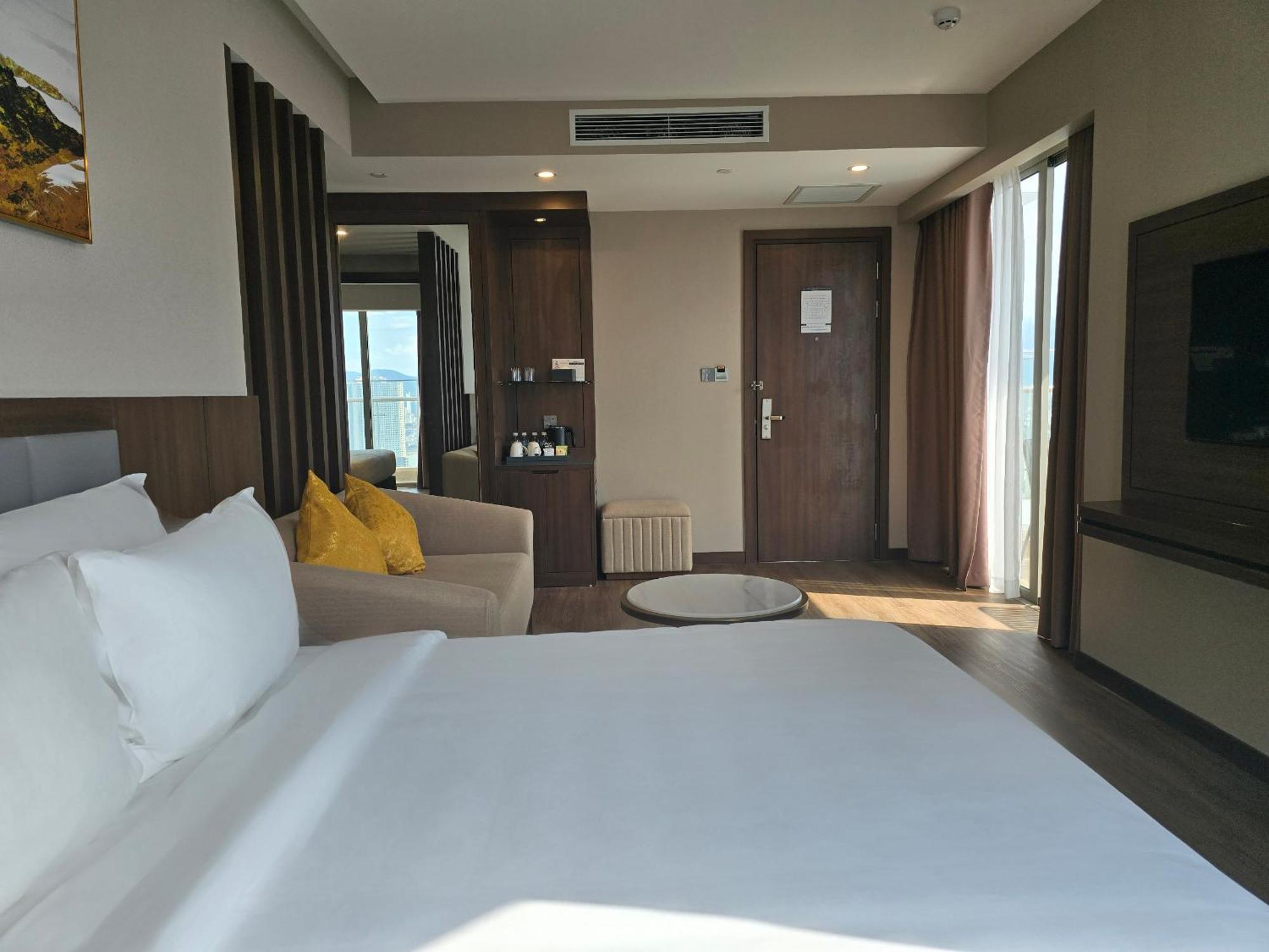 Annova Nha Trang Hotel Exterior photo